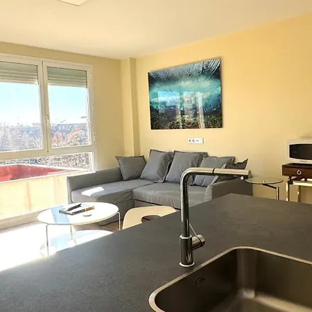 Down Town In Metro In 5 Station Straigh Wifi Ac Apartment Madrid Exterior photo